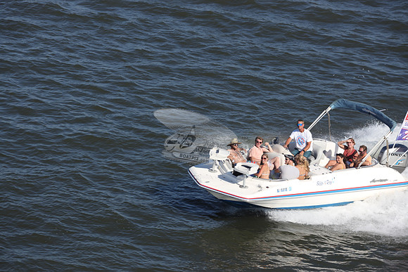 NJ1836HL.SEAS THE DAY.17