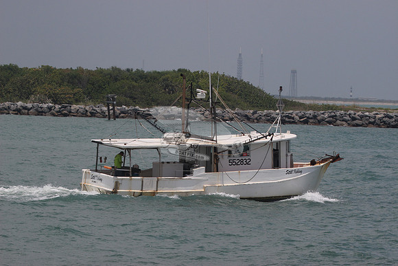552832.STILL FISHING.CAPE CANAVERAL FL.14