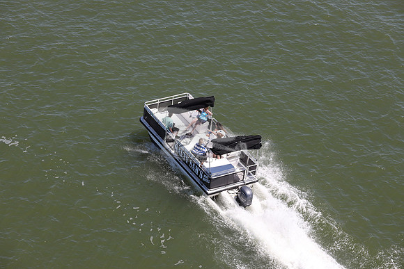 fl4193sn.salty sams boat rental.4516