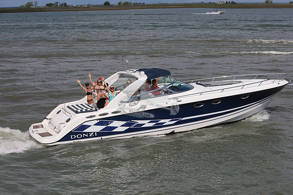 donzi 39z.blue hull.0898
