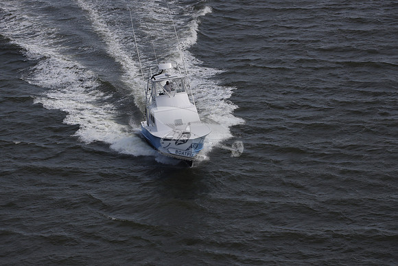 backin up.oregon inlet nc.9389