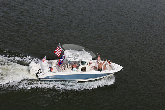 Boston Whaler.blue.2 merc.5