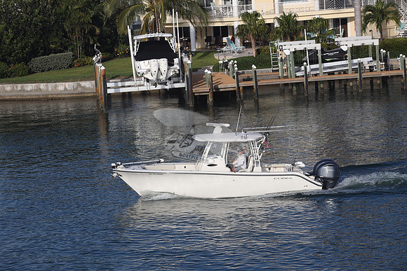 dl1331570.hooked one.n reddington beach.9695