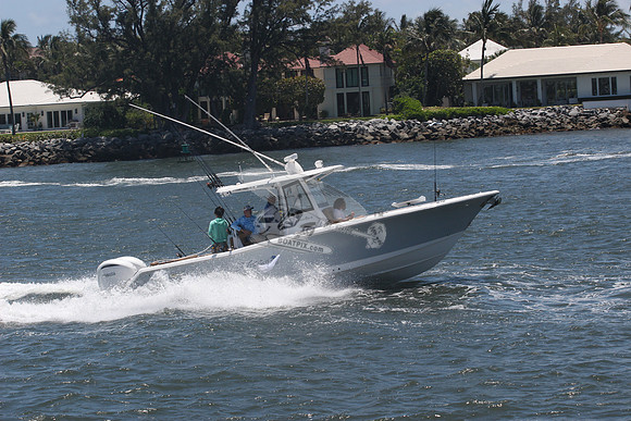 el artistico iii.sea hunt 30,0107