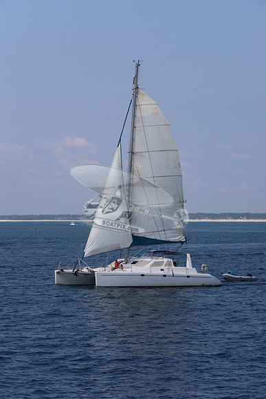 00000.catamaran.07
