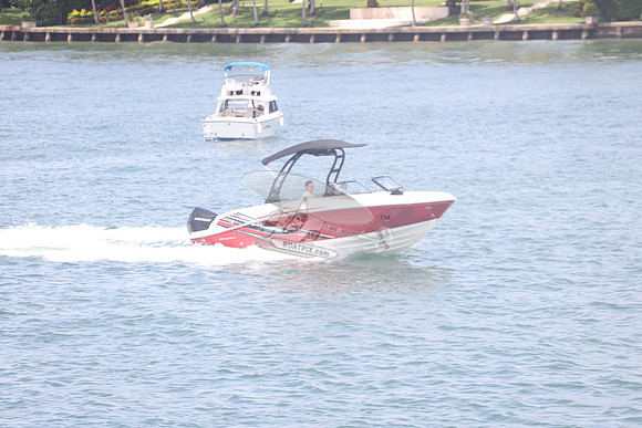 BAYLINER.RED.16