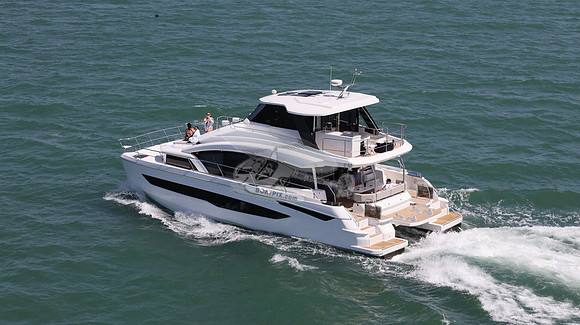 AQUILA YACHT.25