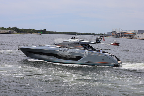 CAVALLO.MIAMI FL.RIVA.5