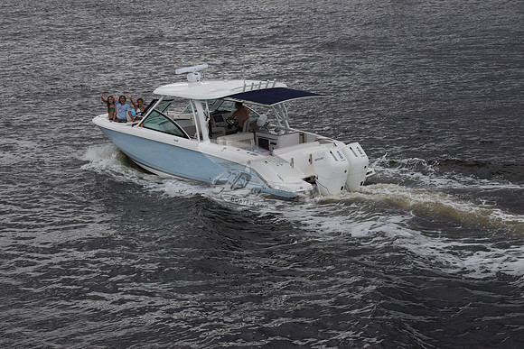 BOSTON WHALER.2 MERC.0477