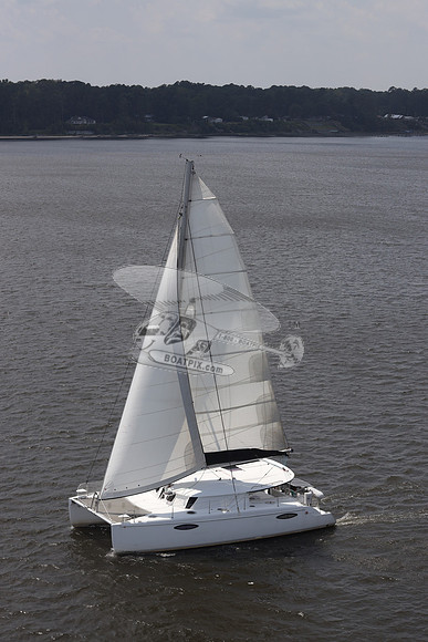 00000.CATAMARAN.023