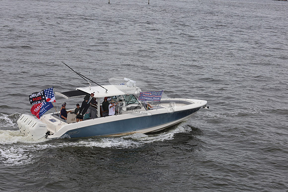 BOSTON WHALER.BLUE.2403