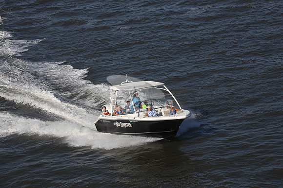 NJ1489HR.SEA BONSTER.05