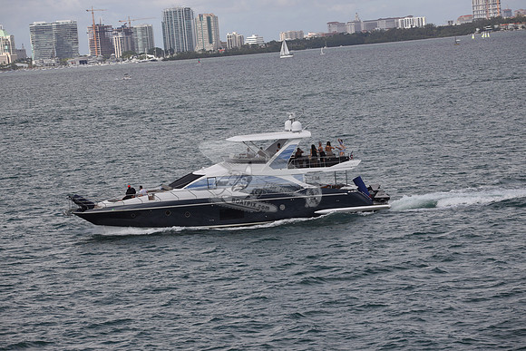 azimut 66.blue hull.6185