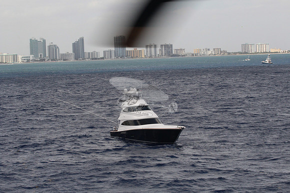 ---ake.double decker black hull viking.1535