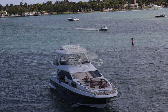 azimut.72.6938