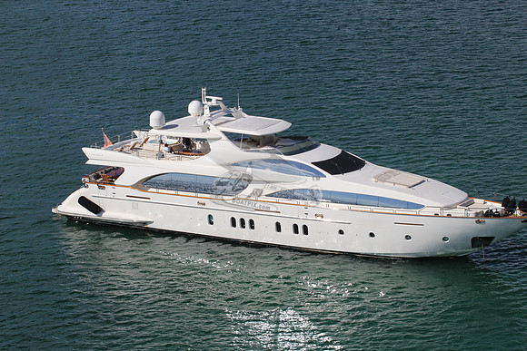 Azimut.red foreign flag.10
