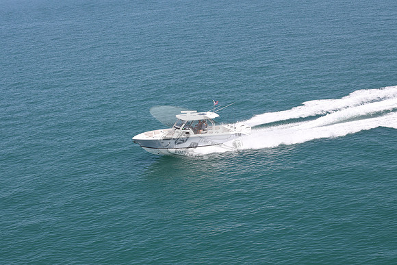 ADVENTURE US.CAPE CORAL FL.PURSUIT.41