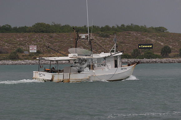 552832.STILL FISHING.PORT CANAVERAL.134
