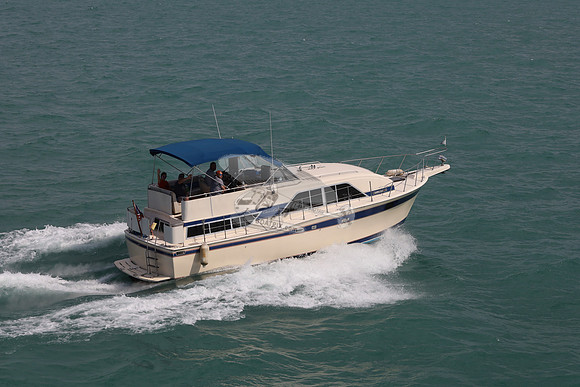 catalina 350.blue bimini.0657