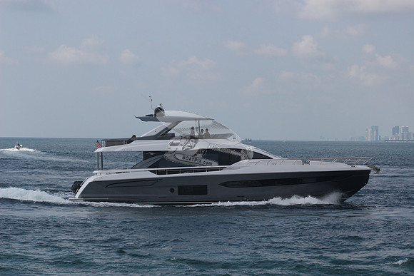 AZIMUT78.352