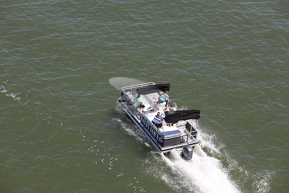 fl4193sn.salty sams boat rental.4515