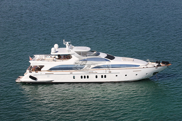 Azimut.red foreign flag.12
