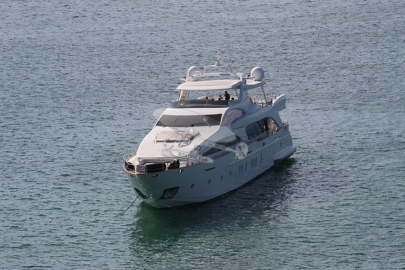 Azimut.red foreign flag.03