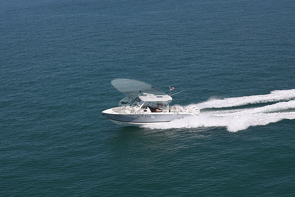 ADVENTURE US.CAPE CORAL FL.PURSUIT.38