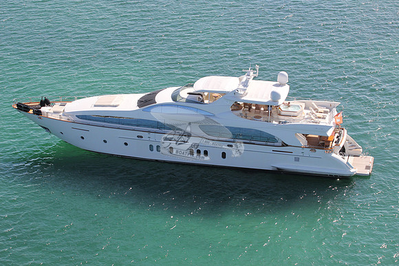 Azimut.red foreign flag.35