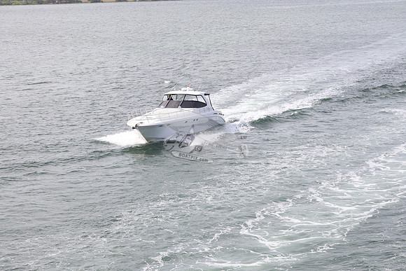 five forty sea ray.7168