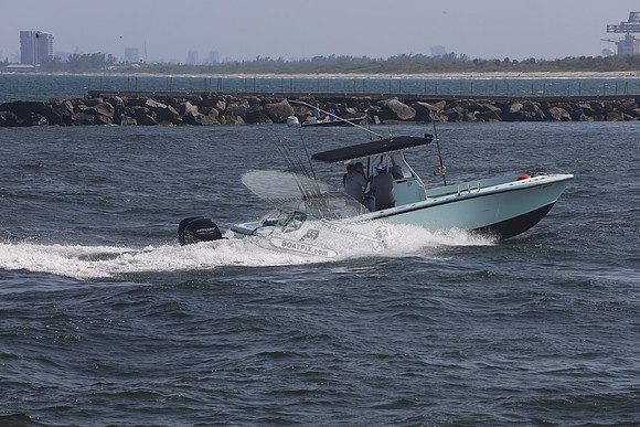 fl0988fn.1122