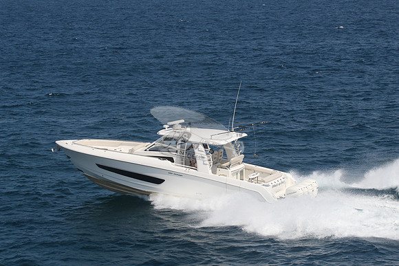 Boston Whaler.outrage 420.02