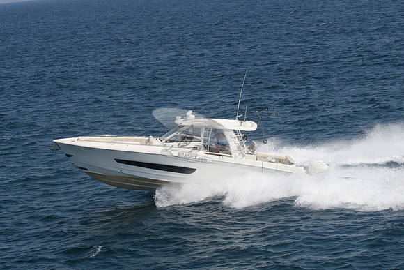 Boston Whaler.outrage 420.06