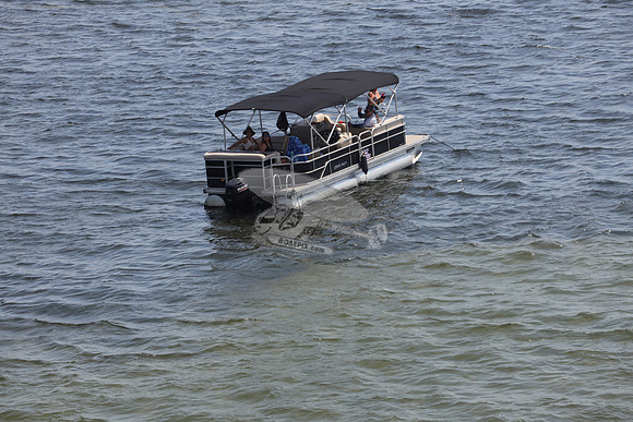 beachy boat rentals.11