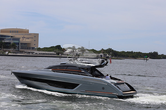 CAVALLO.MIAMI FL.RIVA.7