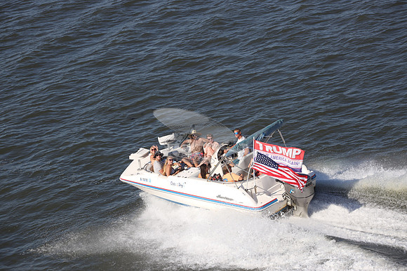 NJ1836HL.SEAS THE DAY.05