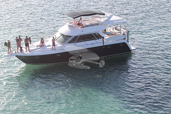 blue boat.white top.lots people.15