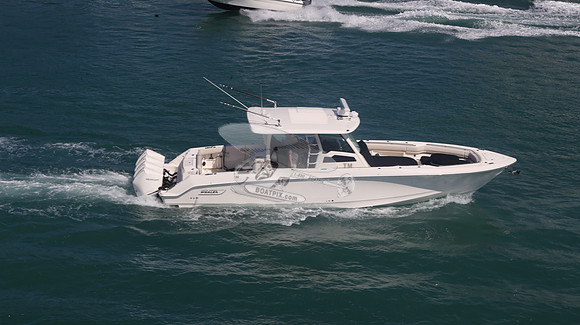 BOSTON WHALER.4 MERRURYS.010