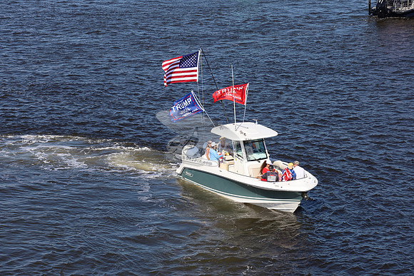 boston whaler.green.2