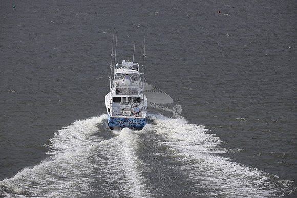 backin up.oregon inlet nc.9322