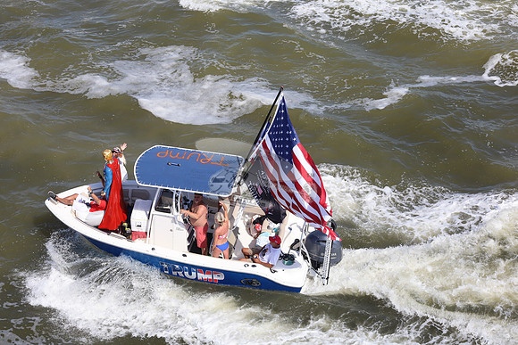 Blue Boat.trump.one yamaha.2