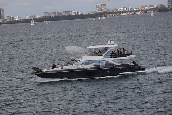 azimut 66.blue hull.6184