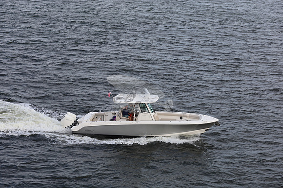 Boston Whaler.3300.3