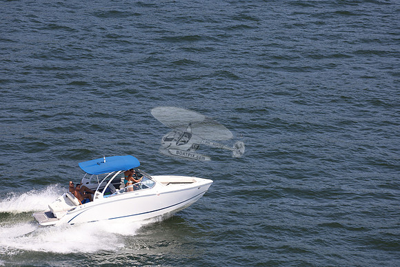 cobalt.bowrider.white blue.13