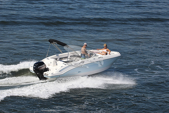 chaparral.blue hull.5930