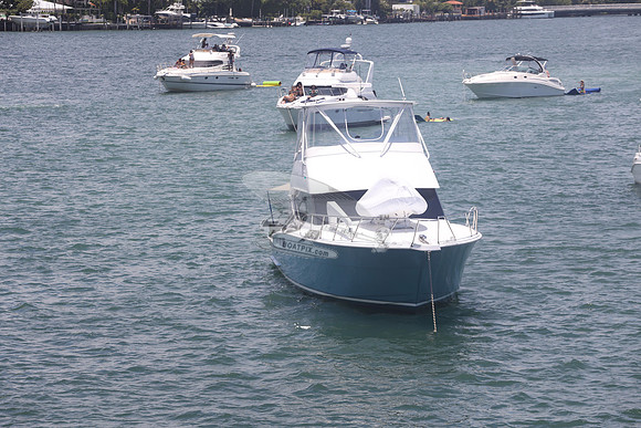 HATTERAS.BLUE HULL.04
