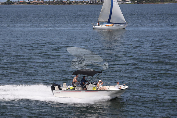 fl1400tj.real deal.boston whaler.17