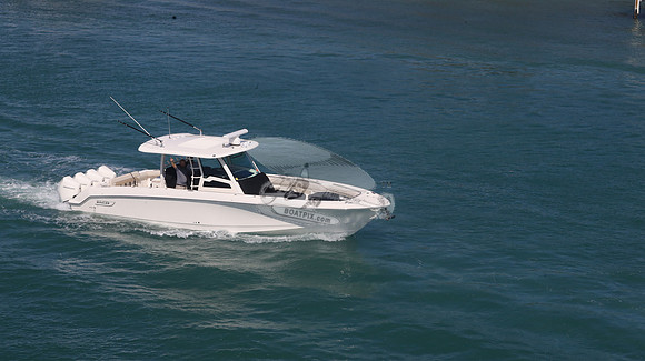 BOSTON WHALER.4 MERRURYS.006