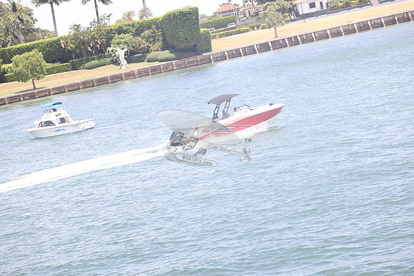BAYLINER.RED.03