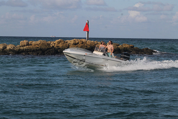 FL0182EN.0006